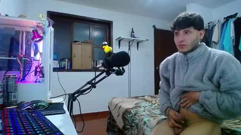 Esteban online show from 01-03-25, 07:16