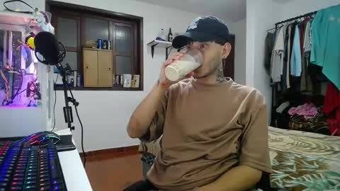Esteban online show from 01-14-25, 02:19
