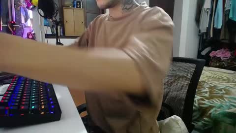 Esteban online show from 01-14-25, 05:30