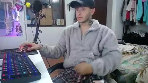 Esteban online show from 01-24-25, 06:03