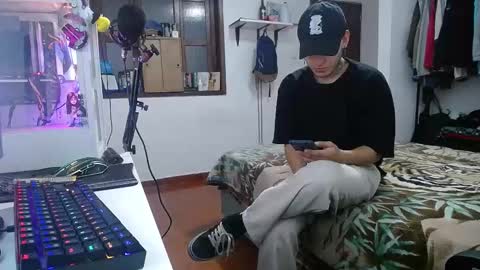 Esteban online show from 01-26-25, 05:56