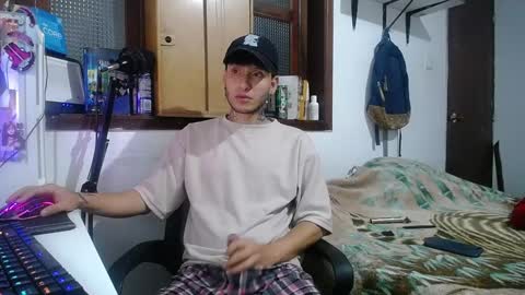 Esteban online show from 02-08-25, 04:36