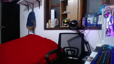 Esteban online show from 02-16-25, 02:42