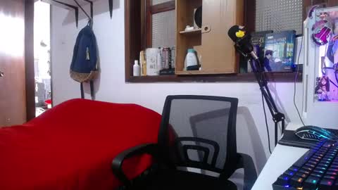 Esteban online show from 02-21-25, 07:10