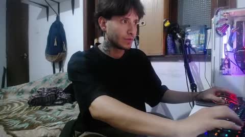 Esteban online show from 02-26-25, 07:09