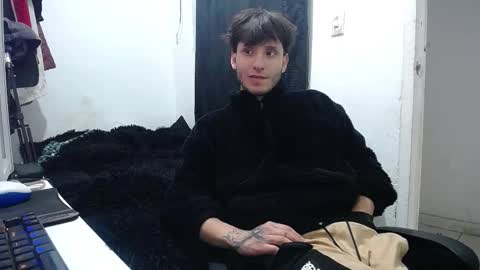 Esteban online show from 09-10-25, 02:17