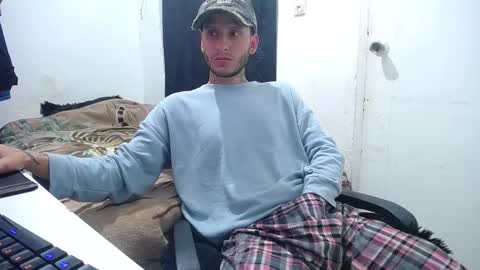 Esteban online show from 09-27-25, 05:40