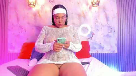 esmeralda online show from 12-15-24, 02:08