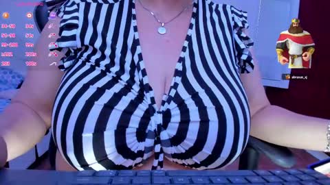 esme online show from 03-12-25, 01:03