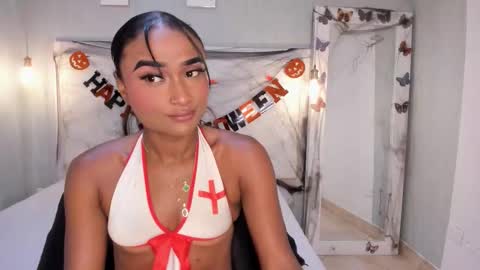 Snapshot of esmeraldanyx chatting on 10-16-25, 09:27 esmeraldanyx online show from 10-16-25, 09:27