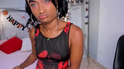 Snapshot of esmeraldanyx chatting on 10-27-25, 08:57 esmeraldanyx online show from 10-27-25, 08:57