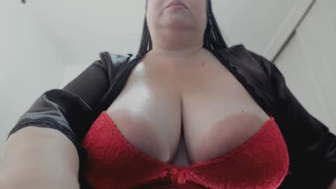 Esmeralda online show from 01-30-25, 09:25