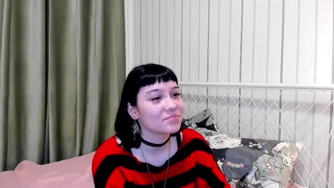 Snapshot of esperanzameachem chatting on 10-28-25, 05:59 Tricky online show from 10-28-25, 05:59