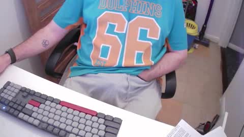 Snapshot of essex_wild chatting on 11-17-25, 09:31 Morph online show from 11-17-25, 09:31