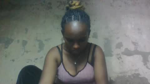 estanie online show from 10-10-25, 10:09