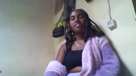 estanie online show from 10-12-25, 06:51