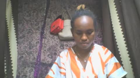 estanie online show from 10-18-25, 09:10