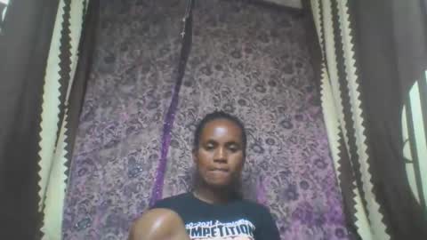 estanie online show from 10-25-25, 08:22