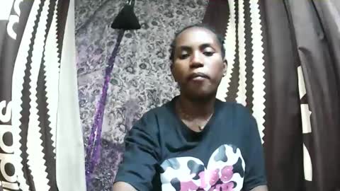 estanie online show from 11-07-25, 07:03