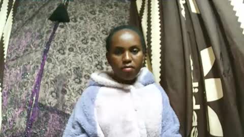 estanie online show from 11-09-25, 07:06