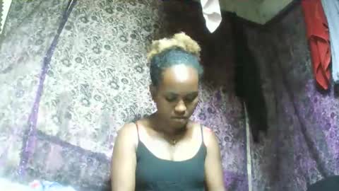 estanie online show from 11-18-25, 06:45