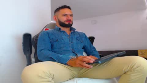 esteban online show from 09-23-25, 03:04