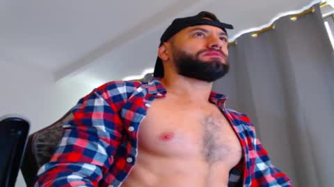 esteban online show from 11-24-25, 01:00