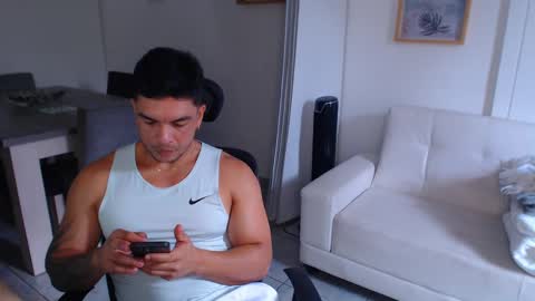 ESTEBAN online show from 02-19-25, 04:00