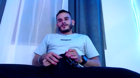 Snapshot of esteban_fer chatting on 12-15-24, 07:02 Esteban Fernandez online show from 12-15-24, 07:02