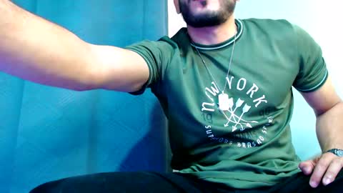 Snapshot of esteban_fer chatting on 12-29-24, 02:00 Esteban Fernandez online show from 12-29-24, 02:00