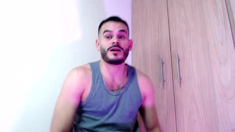 Snapshot of esteban_fer chatting on 01-03-25, 04:59 Esteban Fernandez online show from 01-03-25, 04:59