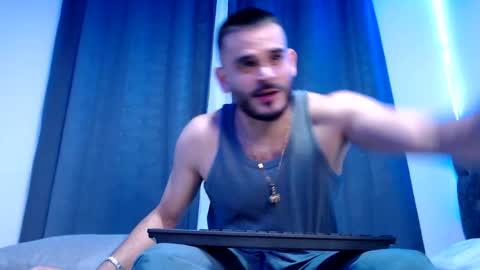 Snapshot of esteban_fer chatting on 01-11-25, 02:41 Esteban Fernandez online show from 01-11-25, 02:41