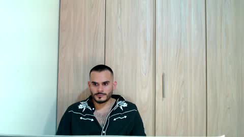 Snapshot of esteban_fer chatting on 02-07-25, 11:45 Esteban Fernandez online show from 02-07-25, 11:45