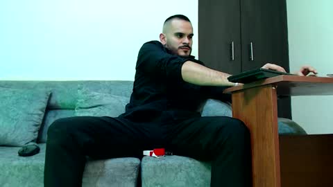 Esteban Fernandez online show from 12-03-25, 08:29