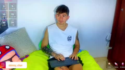 Snapshot of estebanchar_ chatting on 12-12-24, 12:33 Esteban independent model online show from 12-12-24, 12:33