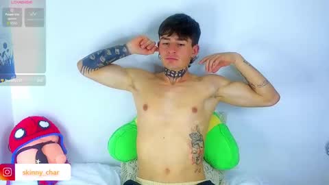Snapshot of estebanchar_ chatting on 01-17-25, 03:22 Esteban independent model online show from 01-17-25, 03:22