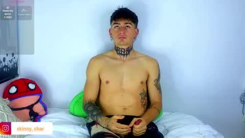 Snapshot of estebanchar_ chatting on 01-28-25, 11:17 Esteban independent model online show from 01-28-25, 11:17