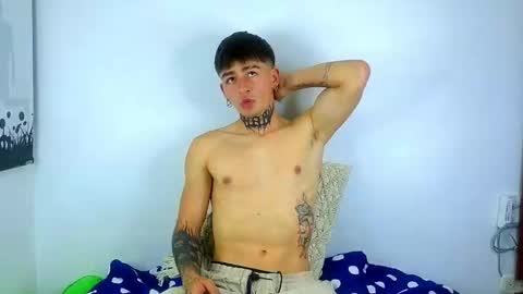 Snapshot of estebanchar_ chatting on 02-28-25, 01:15 Esteban independent model online show from 02-28-25, 01:15