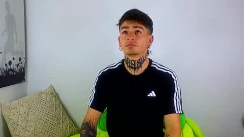 Snapshot of estebanchar_ chatting on 03-05-25, 10:22 Esteban independent model online show from 03-05-25, 10:22