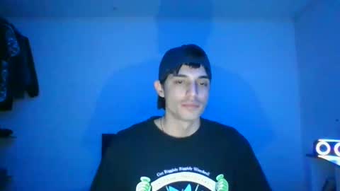 Snapshot of estebankit0 chatting on 12-28-24, 11:48 estebankit0 online show from 12-28-24, 11:48