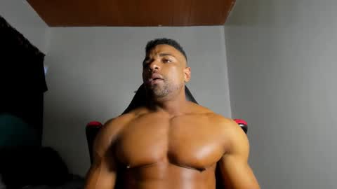 estebanlobo online show from 11-21-25, 01:04