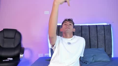 Esteban online show from 12-20-24, 12:27