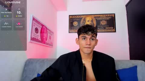 Esteban online show from 12-28-24, 03:15