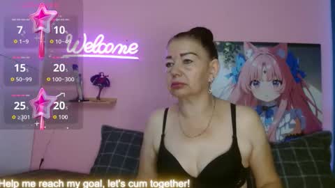 estefania_344 online show from 10-13-25, 01:44