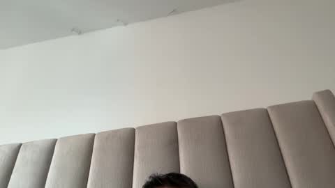 Snapshot of estefano1421 chatting on 02-20-26, 01:33 estefano1421 online show from 02-20-26, 01:33