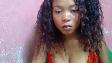 estelah20 online show from 10-12-25, 05:50