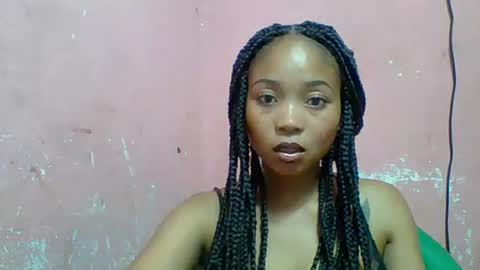 estelah20 online show from 11-12-25, 02:17