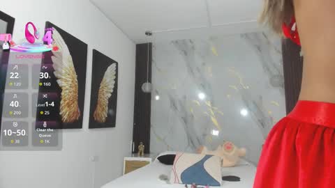 Estephany online show from 10-30-25, 09:59