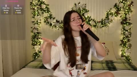 Ester online show from 12-18-24, 03:37