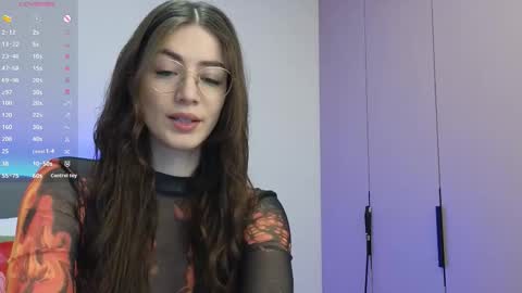 Ester online show from 10-20-25, 10:32